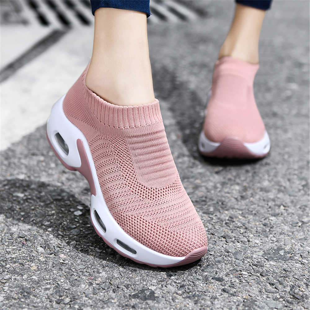 Buty sportowe damskie, beżowe, – Outdoor Sport Use Class recenzja i cena