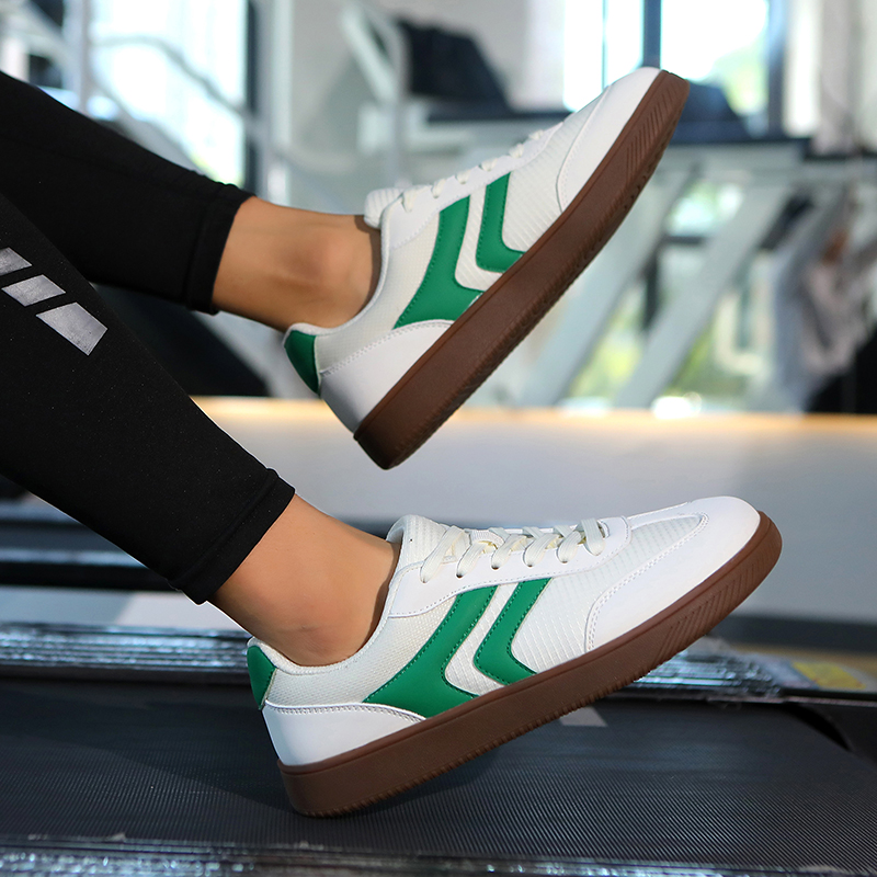 Buty z szerokim noskiem unisex – Outdoor Sport Court recenzja i cena