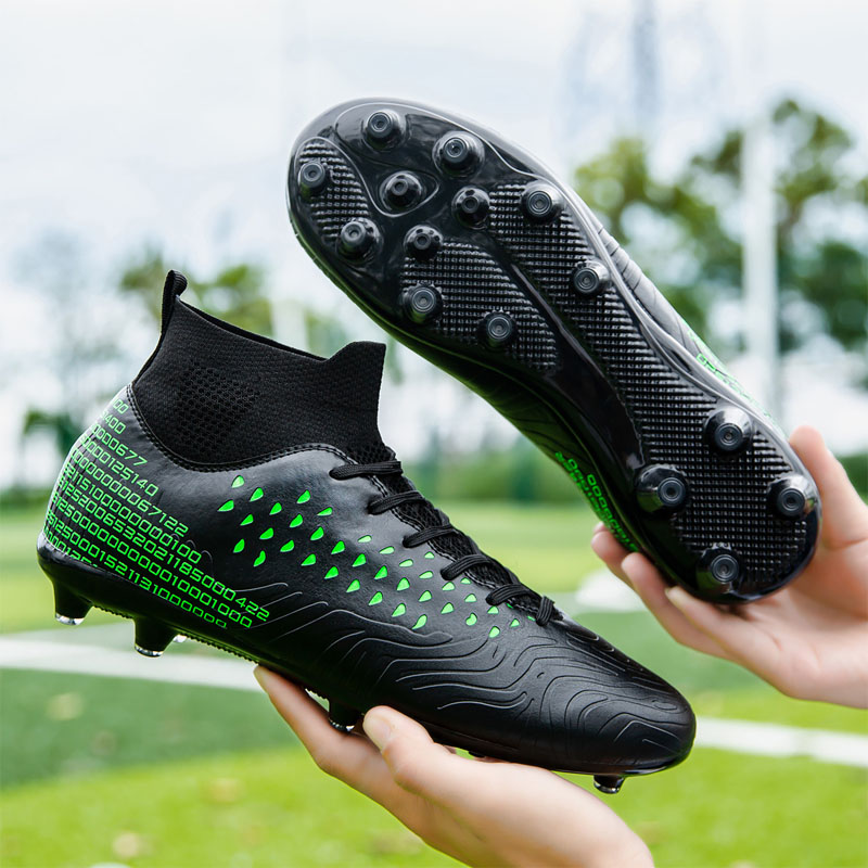 Buty piłkarskie Superfly FG Ou – Outdoor Sport Court recenzja i cena
